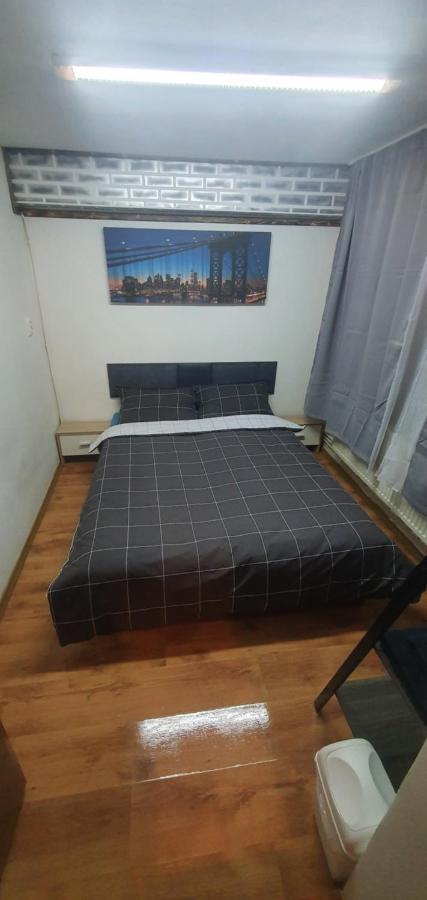 Five Studio Apartment Клуж-Напока Екстериор снимка